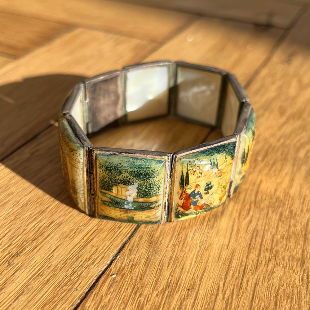 Stunning intricate hand-painted vintage gold enamel bracelet